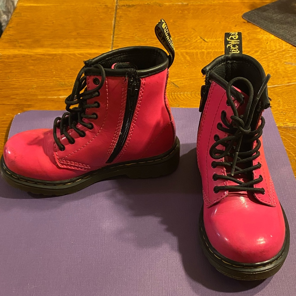 Girls pink doc martins size 9